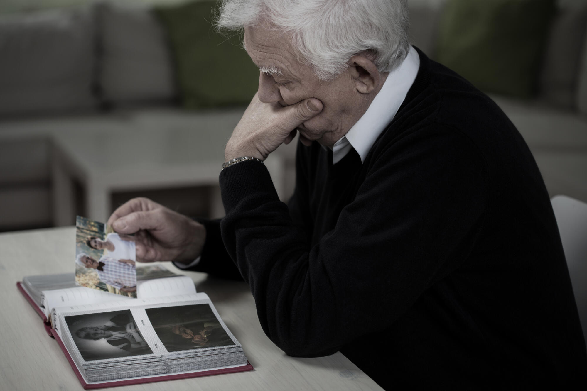 Exploring Genetic Factors in Age-Related Memory Loss