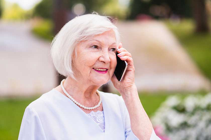 How To Cheer Up Your Loved One Who Living Alone In A Senior Home
