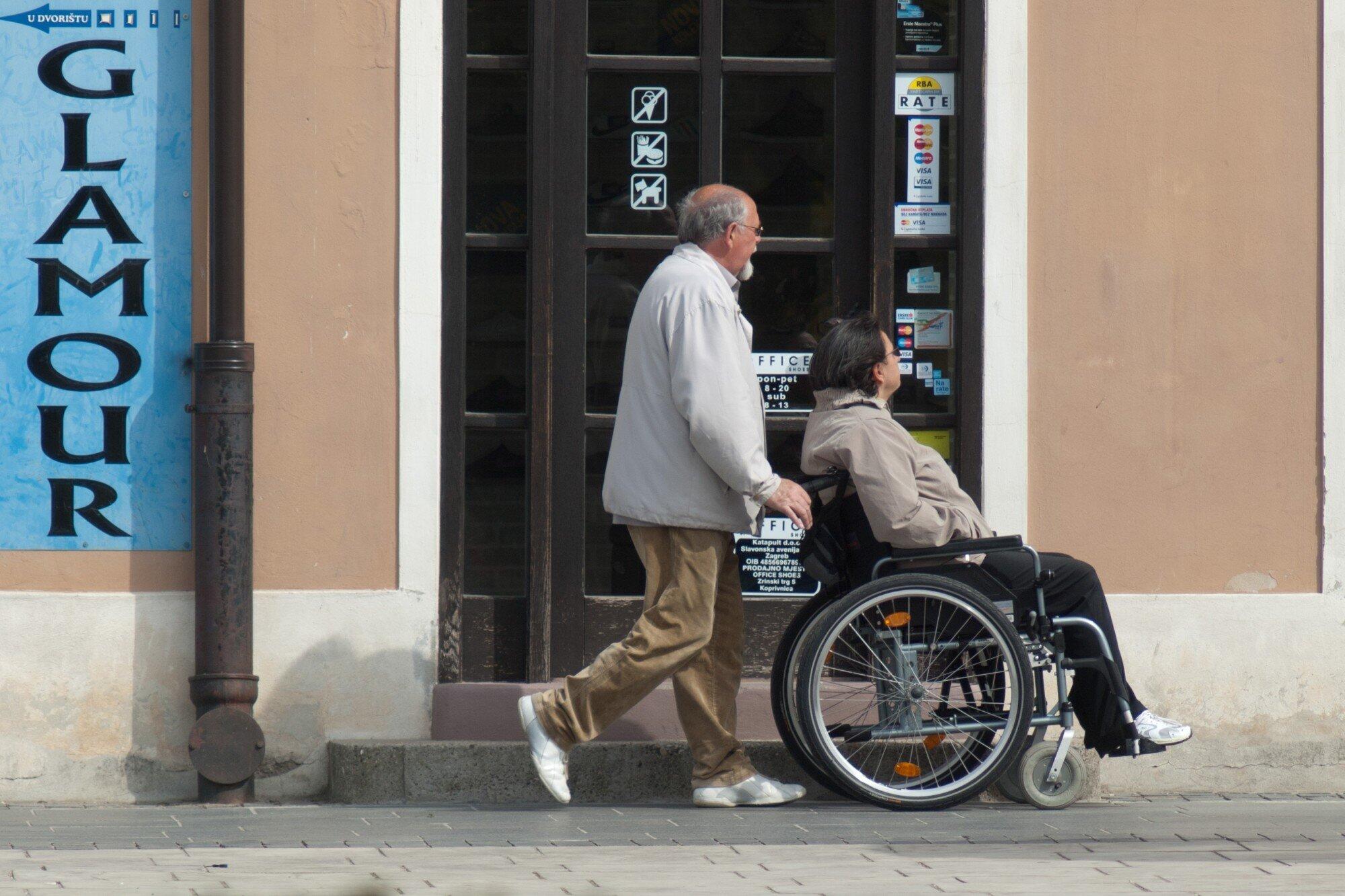 Exploring Engaging Activities in Retirement Communities